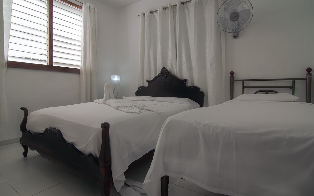 HOSTAL AVENIDA CRUCERO Appartement 1